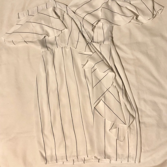 Over the shoulder mini dress - Picture 2 of 2